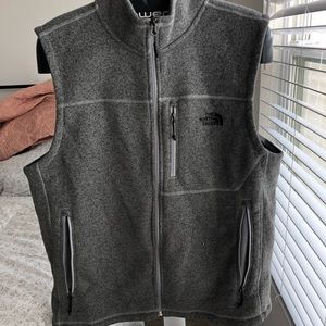 The North Face Mens Fleece Vest. XL
